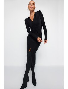 Trendyol Collection Čierne priliehavé pletené elegantné večerné šaty