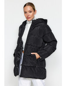 Trendyol Black vodoodpudivý vodoodpudivý kabát s kapucňou