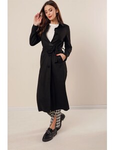 By Saygı Autor: Saygı Lycra semišový kabát čierny s bočnými vreckami a pásom.