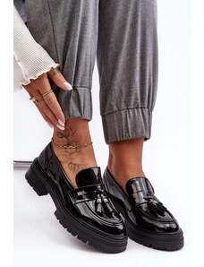 DIAMANTIQUE Lakované dámske čierne poltopánky Loafers so strapcami