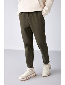 GRIMELANGE Pánske pohodlné nohavice Reese s elastickým pásom, tkanou bavlnou a elastanom, prané khaki nohavice