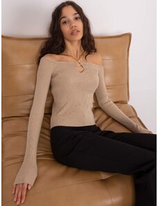 LEFON Tmavo-béžový elegantný rebrovaný sveter s odhalenými ramenami a retiazkou