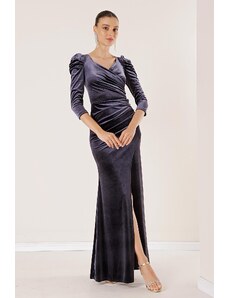 By Saygı Autor: Saygı plisované rozparkové dlhé zamatové šaty