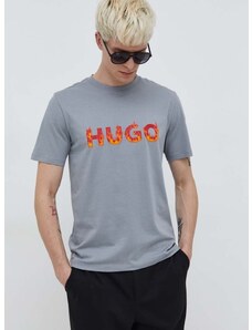 Bavlnené tričko HUGO pánsky,šedá farba,s potlačou,50504542