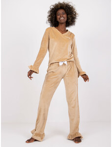Fashionhunters Svetlo béžové velúrové pyžamo s nohavicami Camille RUE PARIS