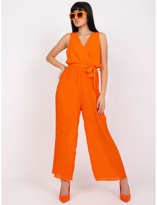 Fashionhunters Oranžový dámsky plisovaný overal