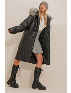 Trend Alaçatı Stili Dámsky čierny filé dlhý puffer kabát s vreckom a ovčou kožou