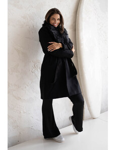Trendyol čierny kožušinový golier detailný pásový kabát