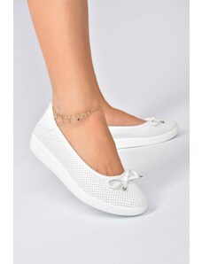 Fox Shoes Women's White Casual Shoes