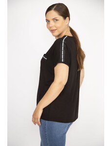 Şans Women's Black Plus Size Shoulder And Pocket Mouth Stone And Print Detailed Blouse