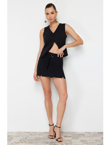 Trendyol Collection Čierna sukňa s detailným rozparkom Mini pásom tkané šortky
