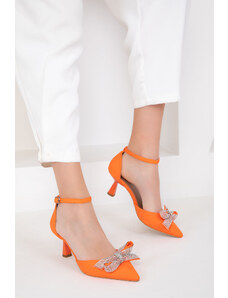 SOHO Oranžové matné saténové dámske klasické topánky na podpätku