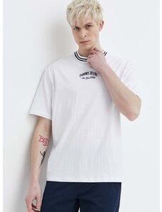 Bavlnené tričko Tommy Jeans pánsky,biela farba,s nášivkou,DM0DM18656