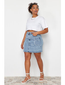 Trendyol Curve Svetlomodrá mini džínsová sukňa s detailným prešívaním a strapcom