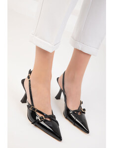 SOHO Klasické dámske topánky na podpätku z čiernej lakovanej kože