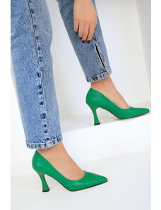 SOHO Smaragdovo zelené dámske klasické topánky na podpätku