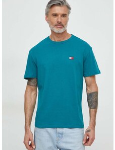 Bavlnené tričko Tommy Jeans pánsky,zelená farba,s nášivkou,DM0DM17995