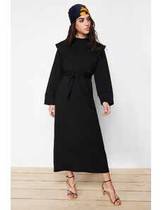 Trendyol Modest Čierne pletené šaty s opaskom s detailom na ramenách