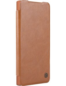Nillkin Qin Book Prop Puzdro pre Samsung Galaxy S24, Hnedé