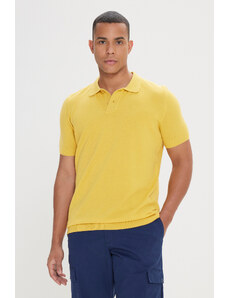 AC&Co / Altınyıldız Classics Pánske žlté tričko s úpletom s krátkym rukávom štandardného strihu s pravidelným strihom s výstrihom zo 100 % bavlny