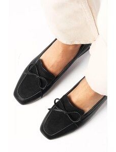 Mio Gusto Dámske topánky Tilda čiernej farby s tupou špičkou na krátkych podpätkoch