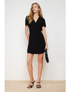 Trendyol Collection Čierne mini tkané saténové šaty s hlbokým výstrihom do V,