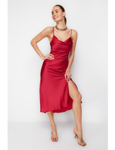 Trendyol Collection Červené lemované tkané saténové spoločenské šaty