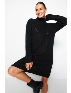 Trendyol Collection Čierne mini úpletové šaty s vysokým golierom