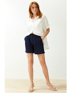 Trendyol Navy Blue Pocket Regular Fit Woven Shorts
