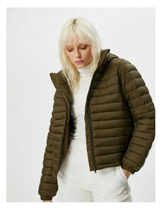 Koton Krátka česaná bunda so zipsom s kapucňou a elastickými rukávmi