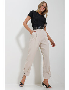 Trend Alaçatı Stili Dámske béžové nohavice v páse s dvojitým vreckom a dvojitým vreckom, tkané z tkaniny