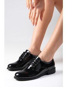 Mio Gusto Dámske ploché topánky Oxford z lakovanej kože Berta Black Color