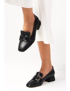 Mio Gusto Krátke dámske topánky na podpätku s tupou špičkou v čiernej farbe Betty s doplnkami s prackou