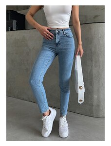 Laluvia Light Blue Snow Washed Lycra Mom Jeans