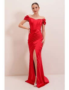 By Saygı Dlhé saténové šaty s podšívkou na boku s kosticami červené