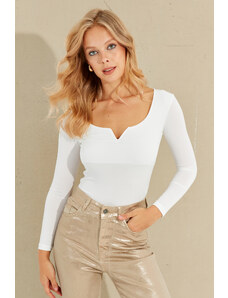 Cool & Sexy Women's White Blouse CY436