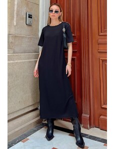 Swist Čierne zabalené dámske midi šaty s výstrihom a výstrihom
