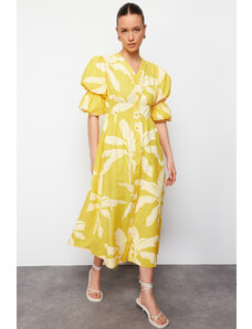 Trendyol Modest Žlté tkané košeľové šaty s výstrihom do V, kvetinovou potlačou s polovičným balónovým rukávom