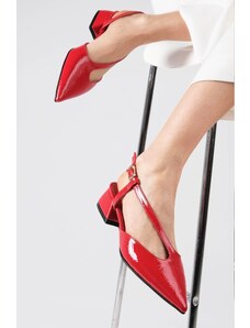 Mio Gusto Dámske topánky z lakovanej kože Annie červenej farby na nízkom opätku