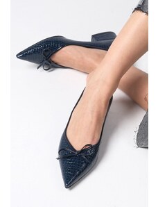 Mio Gusto Krátke dámske topánky na podpätku z lakovanej kože Beatrix námorníckej modrej