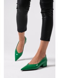 Mio Gusto Krátke dámske topánky z lakovanej kože Marie zelenej farby