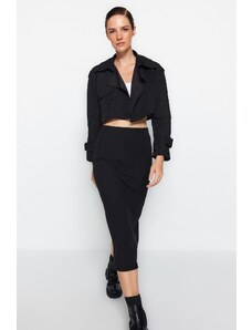 Trendyol Collection Čierny rozparok s detailným mäkkým gombíkom Rebrovaná midi pletená sukňa