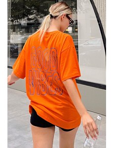 Swist Oranžové oversize dámske tričko Good Vibes s potlačou na chrbte