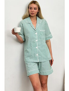 Trend Alaçatı Stili Dámska súprava zeleného pruhovaného pyžama so šortkami Alc-X11660