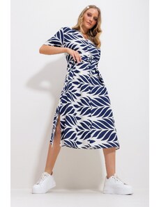 Trend Alaçatı Stili Women's Navy Blue Leaf Patterned Short Sleeve Shirt Dress