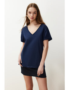 Trendyol Collection Námornícka modrá 100% bavlna oversize/široký strih pletené tričko s výstrihom do V