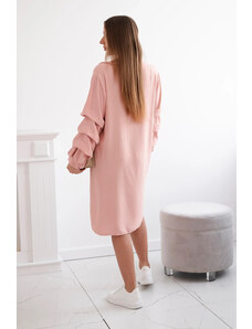 K-Fashion Oversized šaty s ozdobnými rukávy pudrově růžová
