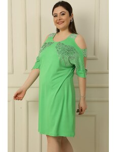 By Saygı Viskózové šaty veľkej veľkosti s dekoltom na rukávoch a vzorom krídel s kamienkovou potlačou vpredu
