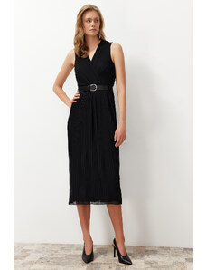 Trendyol Collection Čierne tkané midi šaty
