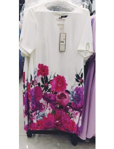 venusamoda Púzdrové šaty s kvetovanou sukňou biele